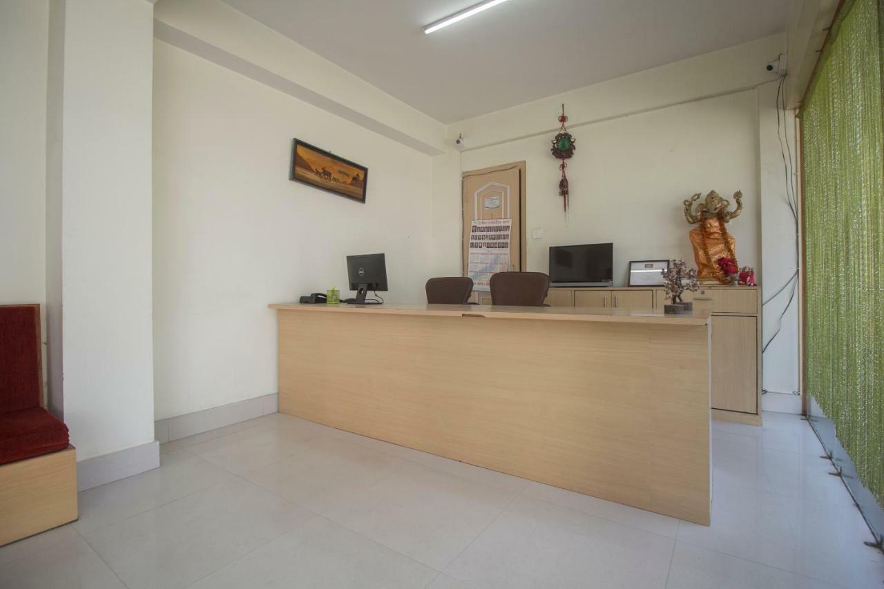Oyo 28754 The Sunrise Residency Gangtok Bagian luar foto