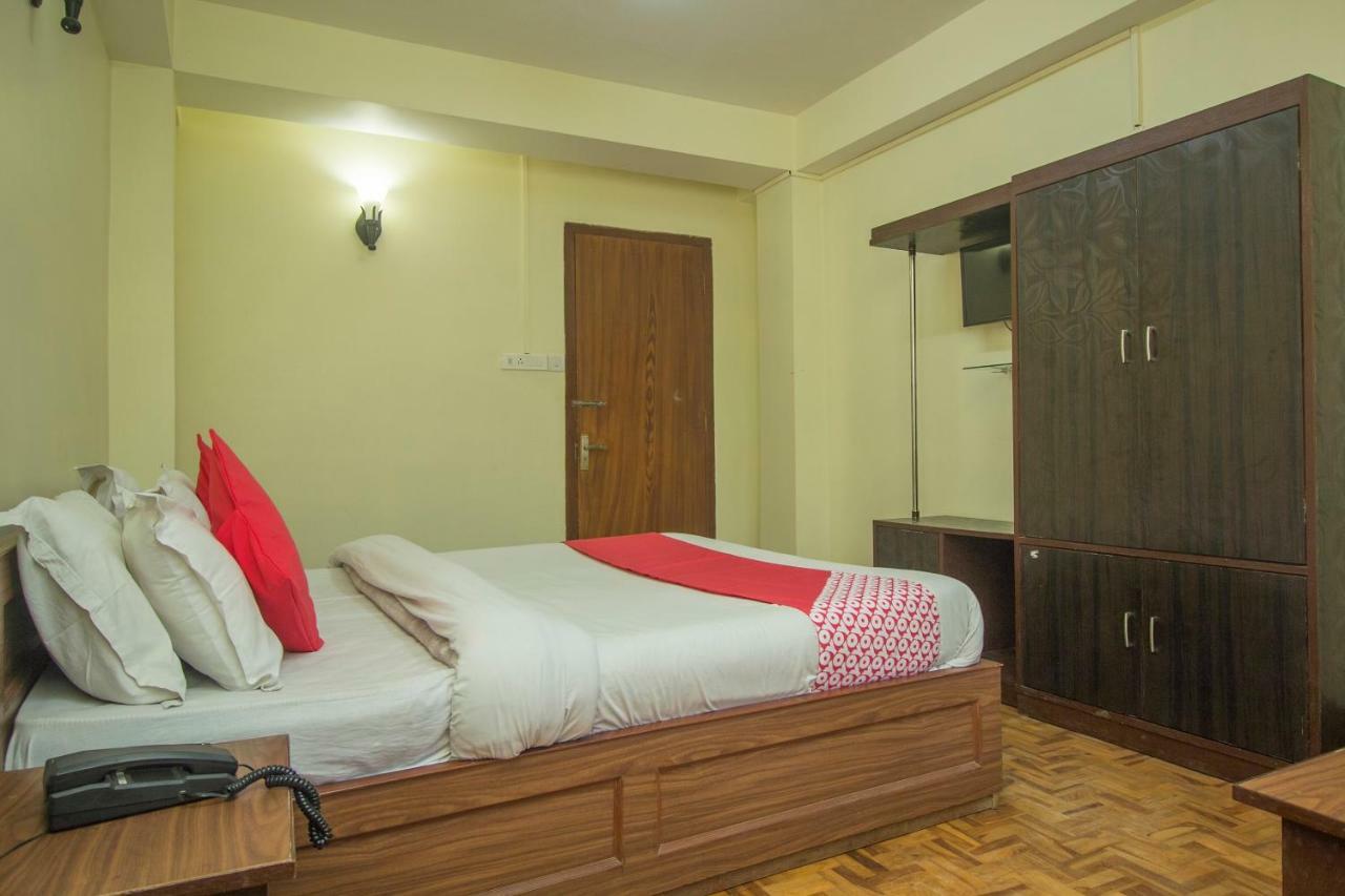Oyo 28754 The Sunrise Residency Gangtok Bagian luar foto