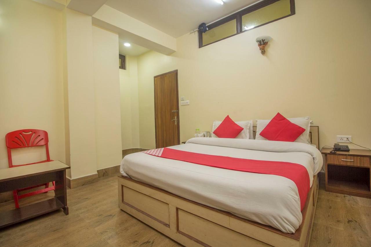 Oyo 28754 The Sunrise Residency Gangtok Bagian luar foto